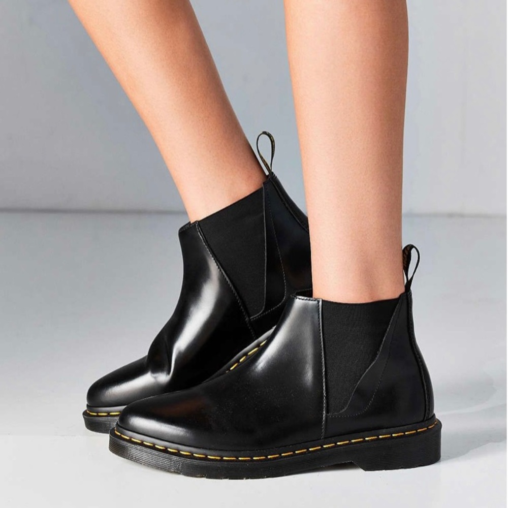 Dr. Martens Chelsea boots